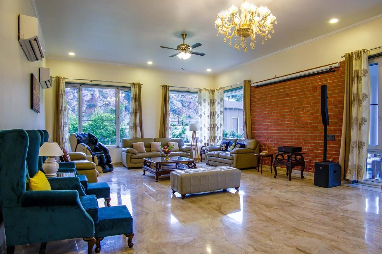 Stayvista At Hillside Paradise Dhauj Exterior photo